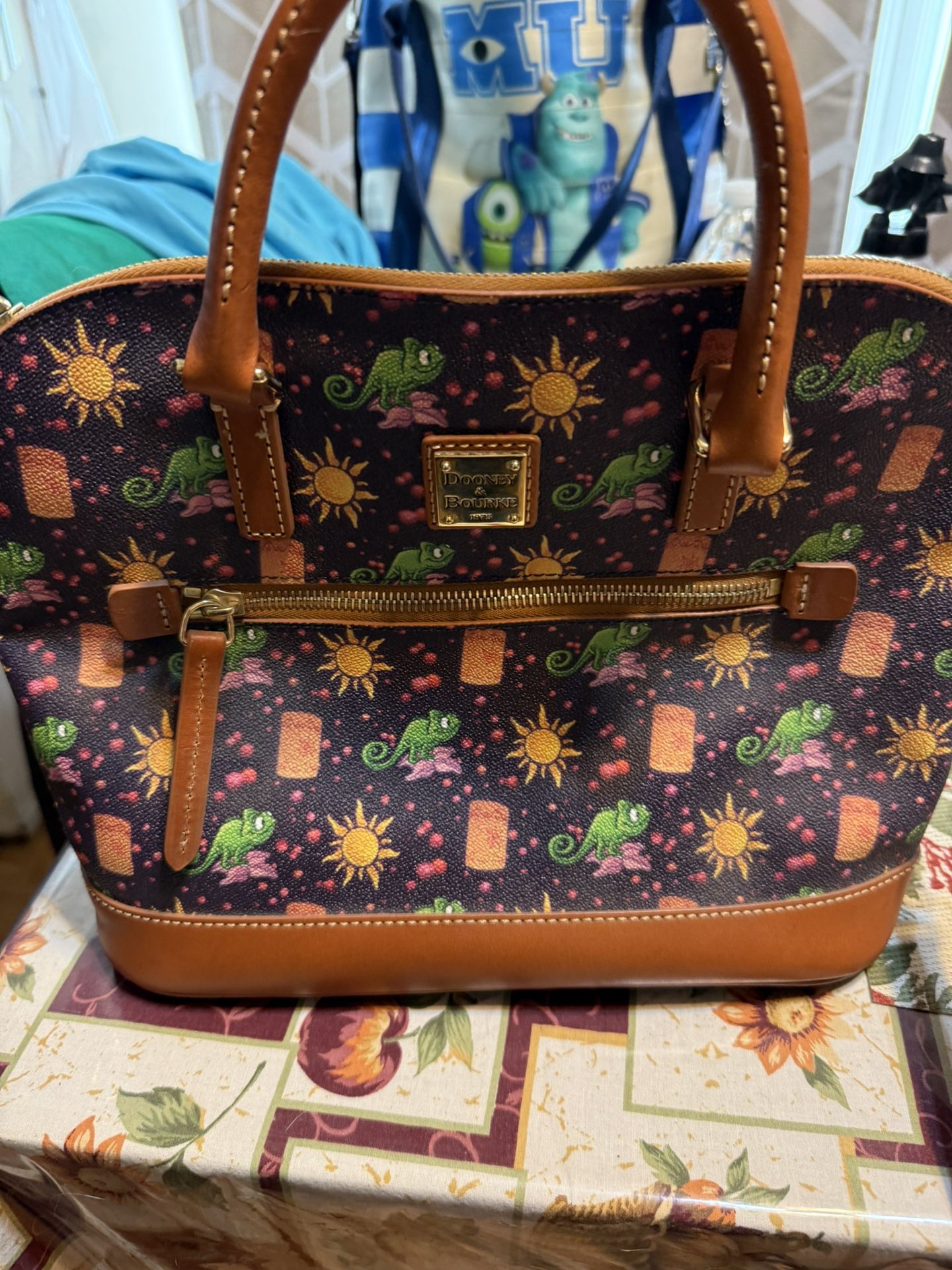 Disney Dooney Pascual Zip Zip Tote