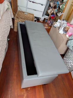Beautiful Ottoman storage (need care)