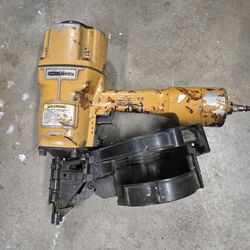 STANLEY BOSTITCH COIL FRAMING NAILER