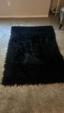 Fur area rug 6x4