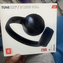 JBL. TUNE 520bt. PURE BASS WIRELESS 