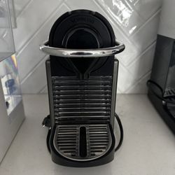 Breville Nespresso Essenza Mini – Barely Used