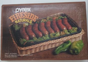 Pyrex Fireside Naturals 2 QT Dish With Basket New in Box