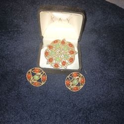Sarah Coventry Bo Jade And Coral Bruce And Matching Ear Clips Vintage Costume $25