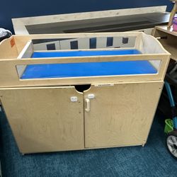 Daycare changing table 
