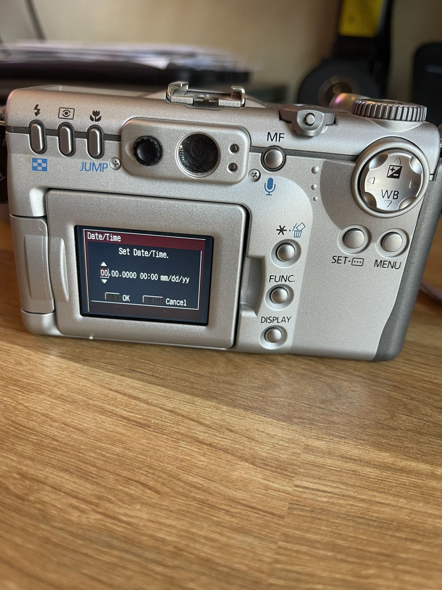 Canon PowerShot G3 Digital Camera 