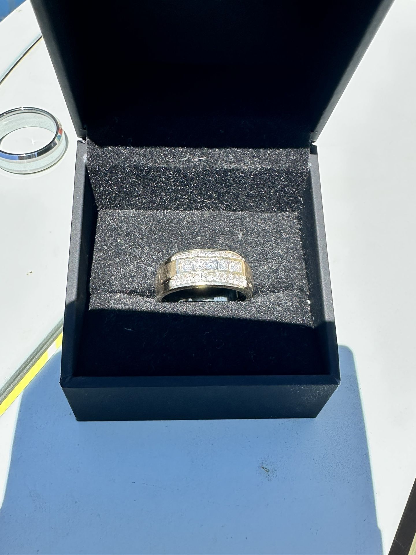 10k Diamond Ring Men’s Wedding Band