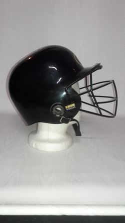 Baseball batting helmet