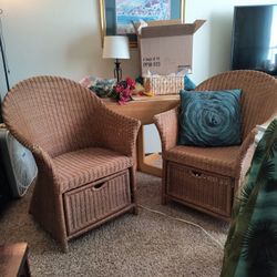 Set Of 2 Wicker Patio Chairs With storage Indoor Outdoor