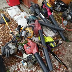 all you can see in the photo needs menor  repair 5 blowers 3 chainsaws 1 weedeater