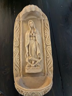 Virgin Mary :Holy water Font wall plaque. Beautiful piece