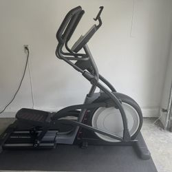 Nordictrack PRO-FORM Elliptical 9.9 Commertial