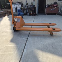Pallet jack 4,500 LBS  REBUILTED