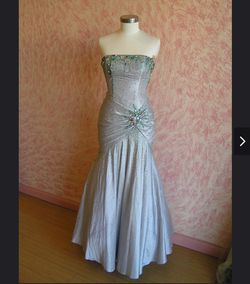 Prom evening dress