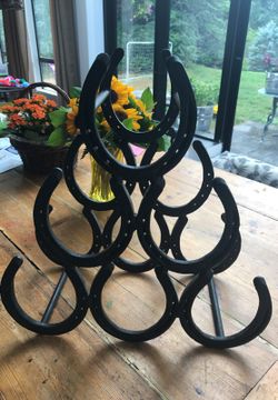 Horseshoe Wine Rack