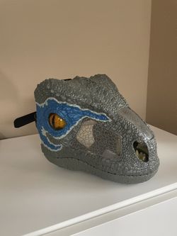Mattel Jurassic World Velociraptor "Blue" Chomp 'n Roar Mask Dinosaur 