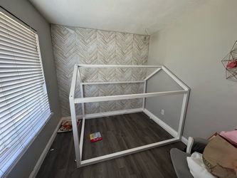 Full toddler floor bed
