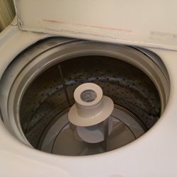 220 VOLT ELECTRIC DRYER AND WASHER 