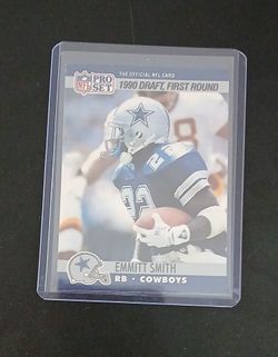 Emmitt Smith Rookie Card in a hard protective case.  Card is in great condition.  $5