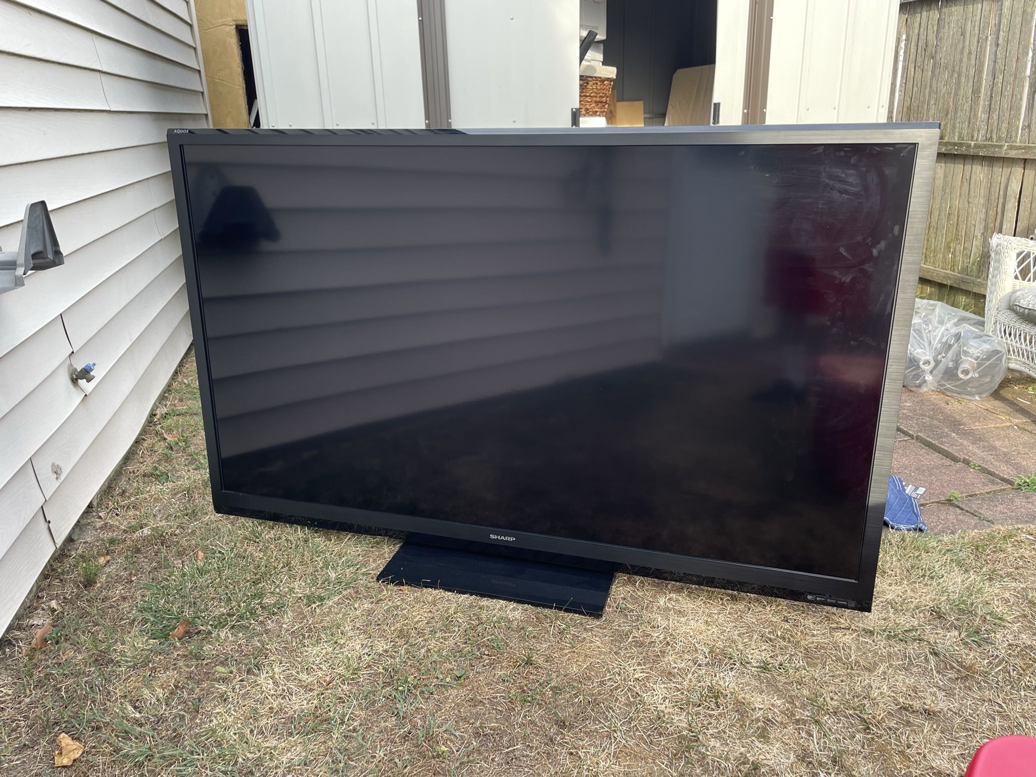 Sharp 70" Class LED-LCD Tv ( LC-70LE640U ) AQUOS