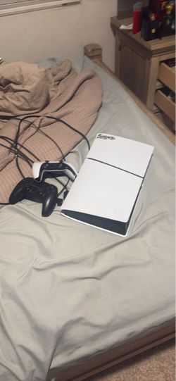 PSP  5 Slim Console with Two Controllers