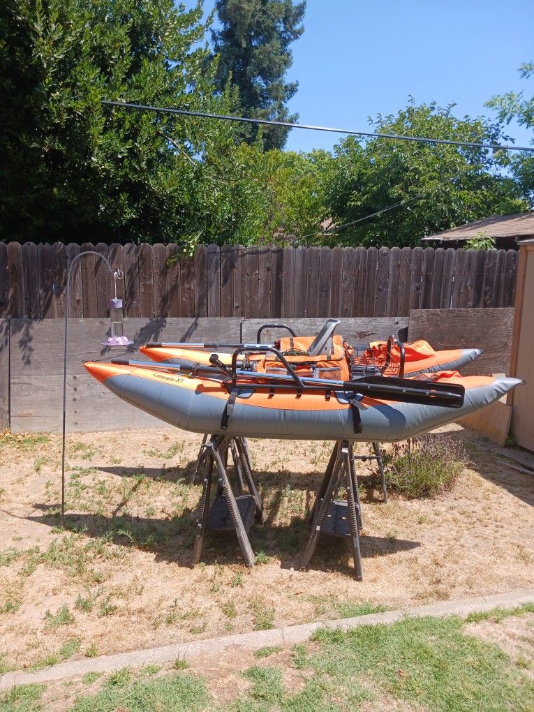 Colorado XT Pontoon Boat