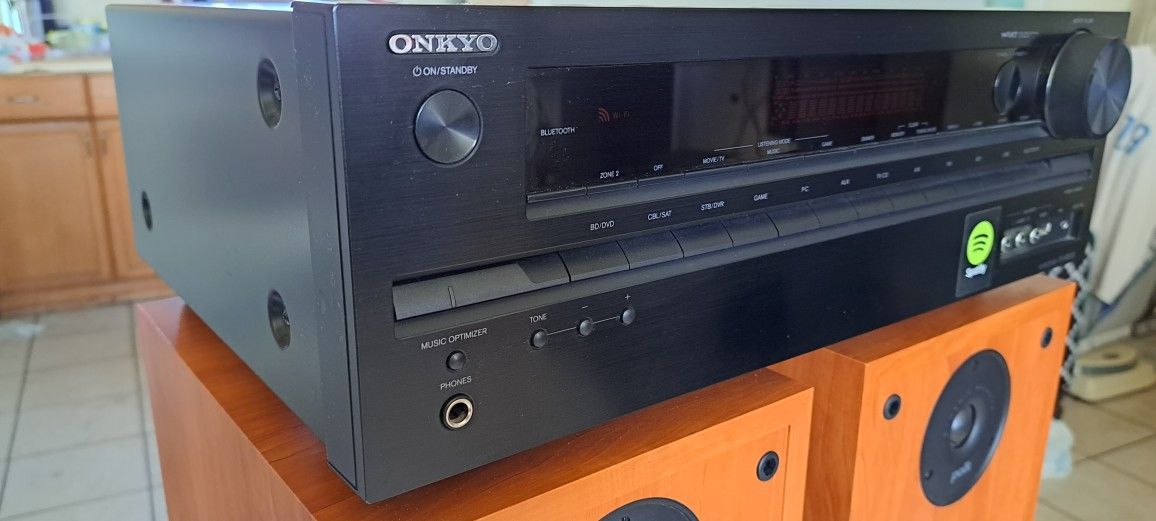 Home Theater, Onkyo TX-NR535