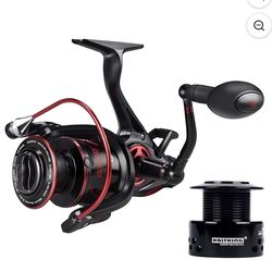 KastKing Sharky Baitfeeder III 4000 Spinning Reel - Live Liner Mode, Carbon Fiber Drag, 10+1 Bearings