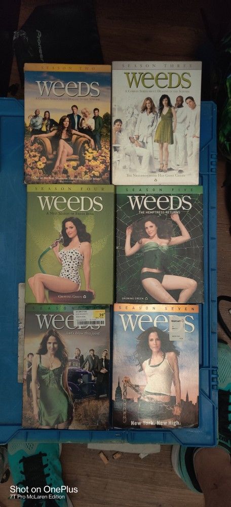 WEEDS  seasons 2 -3-4-5-6 and 7 all Complete 