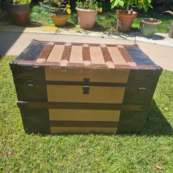 Vintage Steamer Trunk