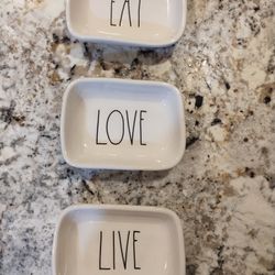 Rae Dunn Serving Trio 
