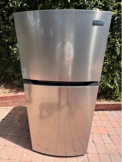 Frigidaire Refrigerator