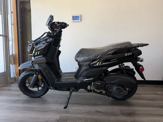 BRAND NEW 200cc STREET LEGAL & FREEWAY LEGAL.