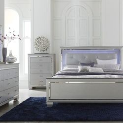 Bedroom set 4 pc Queen Size Silver finish, New Especial price