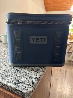 Yeti hopper flip 18