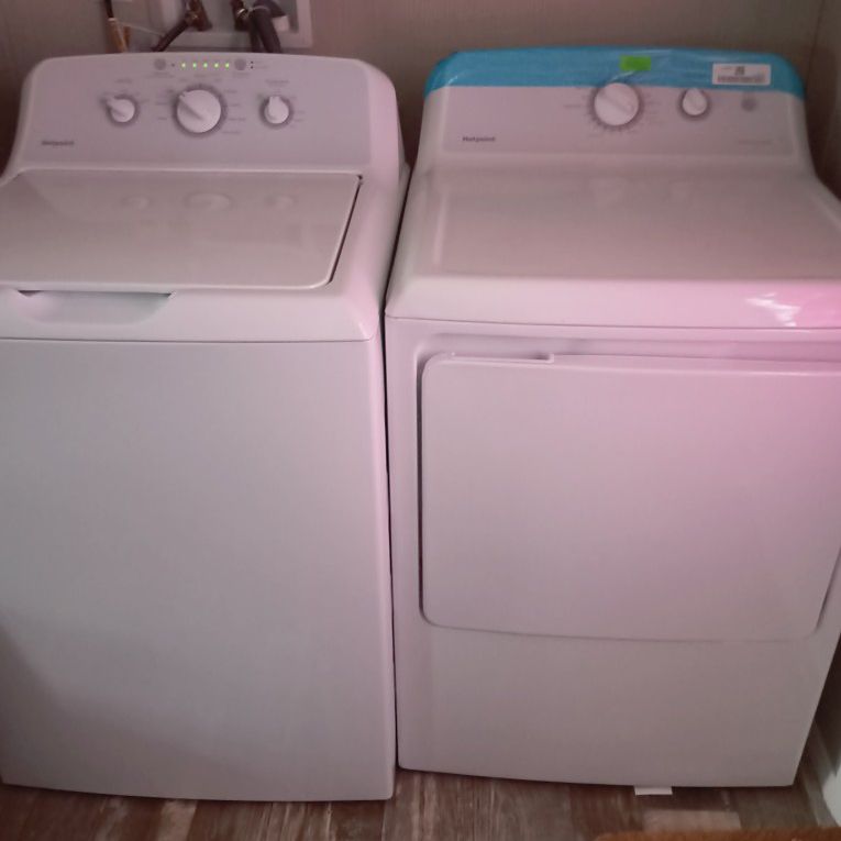 Year Old Washer And Dryer Set  Barely Used
