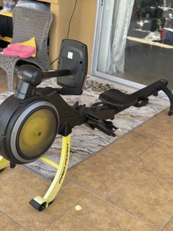🏋️♂️✨ Rowing Machine for Sale – Great Condition! ✨🏋️♂️
