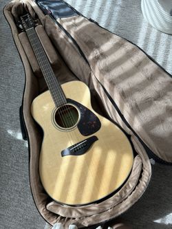 Yamaha FS 800 With Case