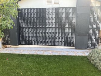 Privacy Fence Panels Plastic (23.5” x 48”) 16 units