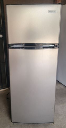 Refrigerator for sale