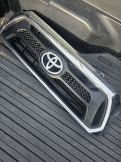 Oem Grill Front Bumper For Tacoma 2012-2015