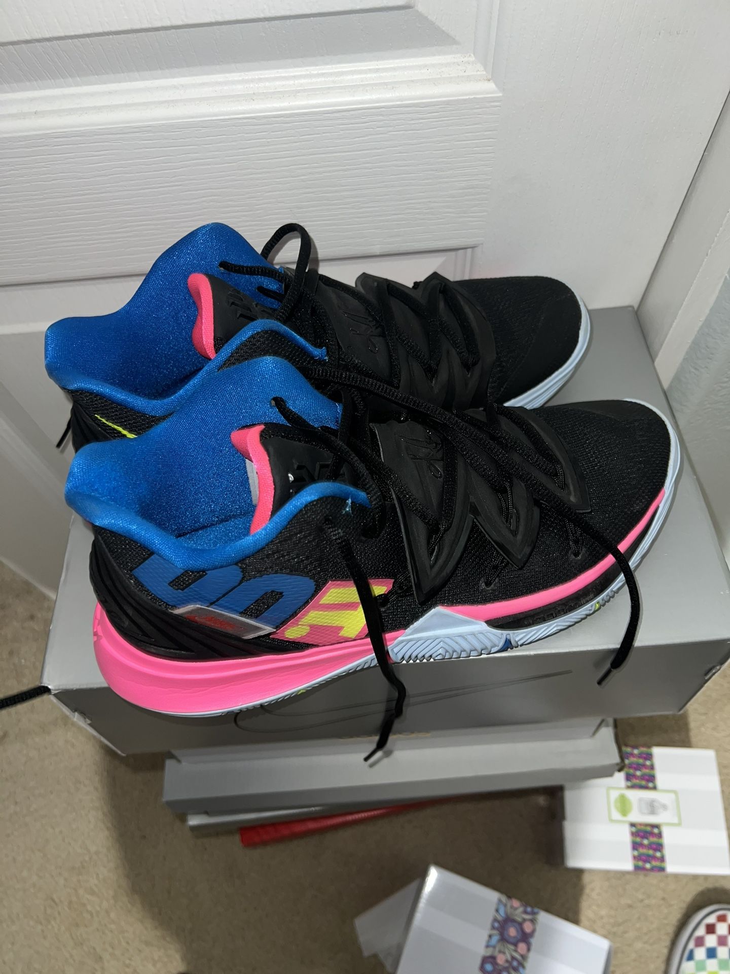 Kyrie 5 ‘Just Do It’