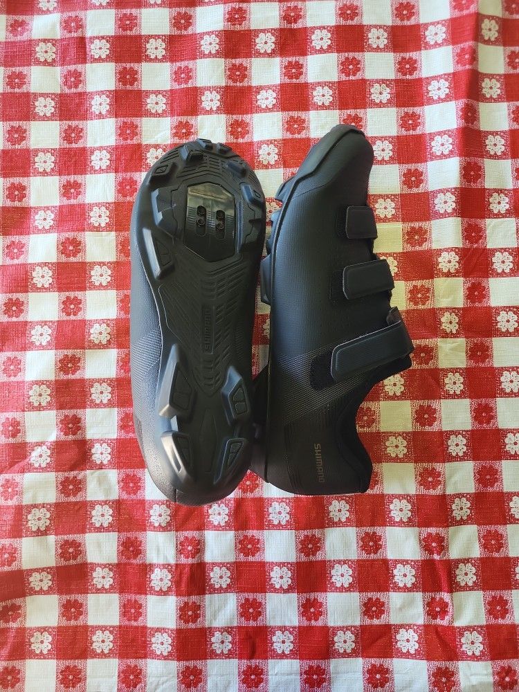 Shimano XC1 Mountain Bike Shoes - EU 43 Right, 42 Left