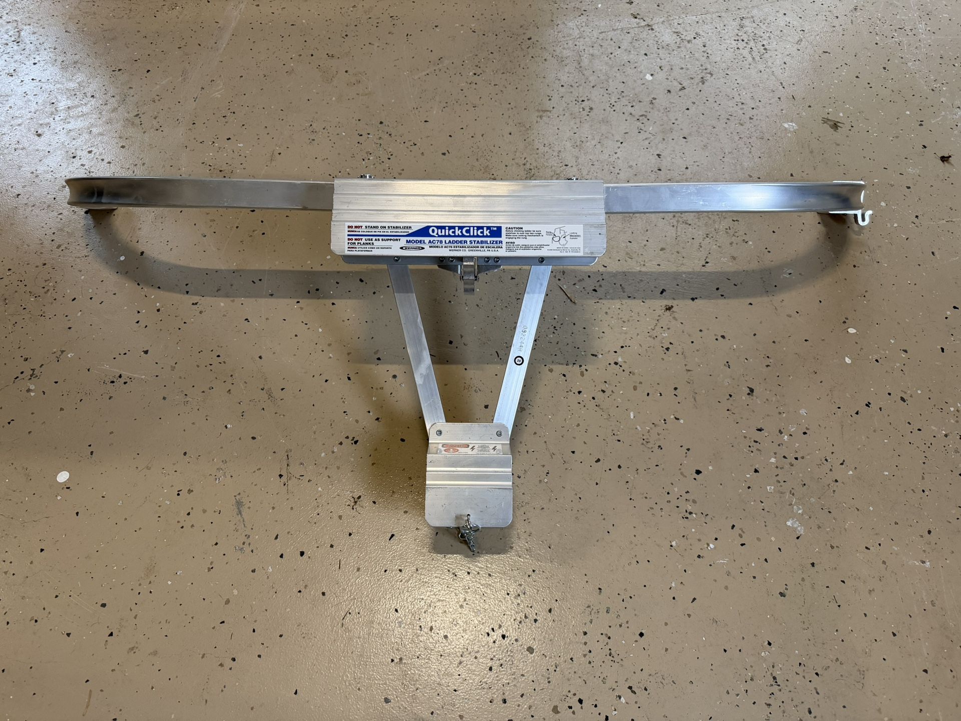 Werner Quick-Click Ladder Stabilizer AC78