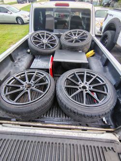 Set of 4 Dark Spoke Wheels with Tires