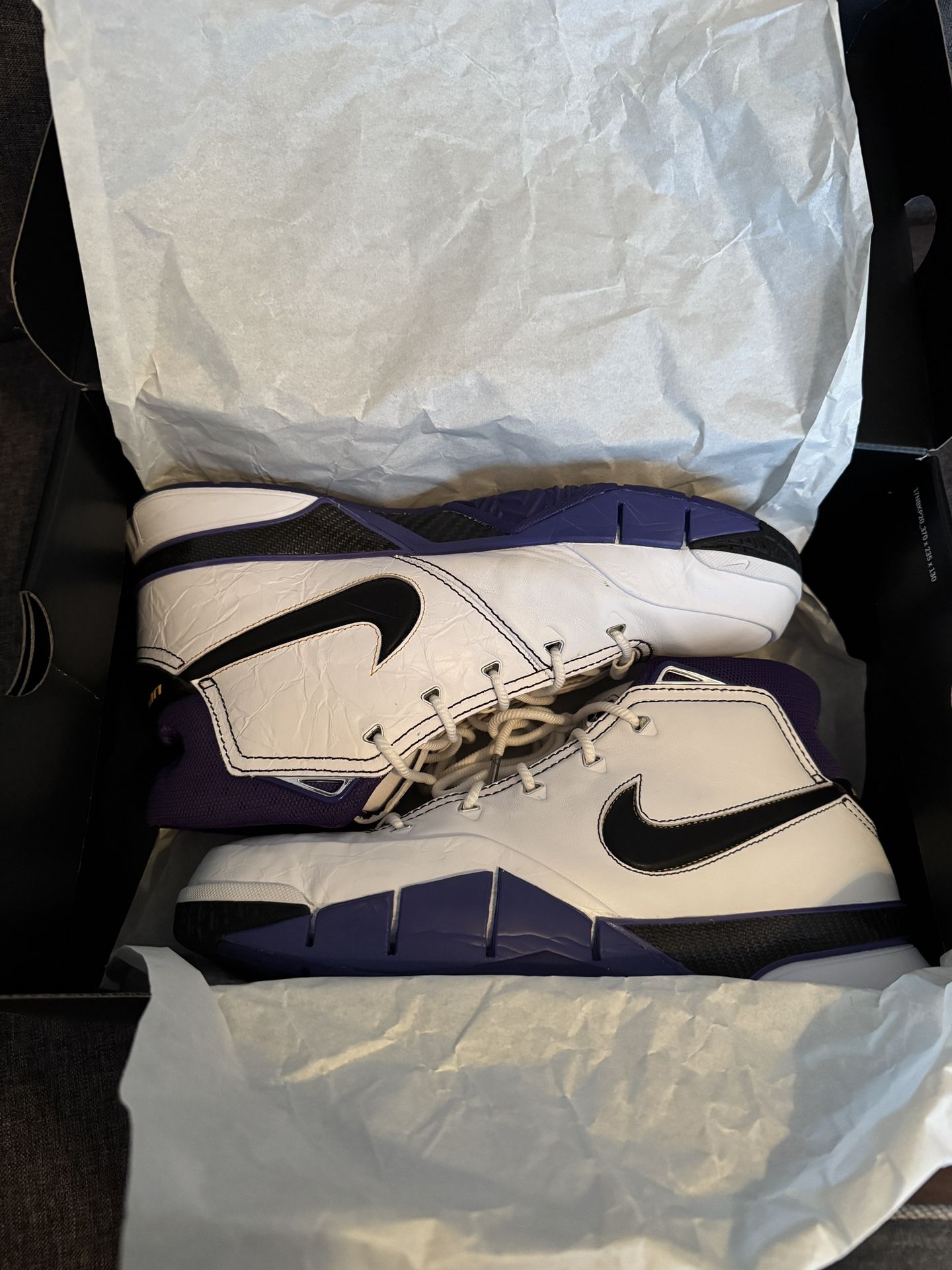 Kobe 1 Protro “81 Pt Game”