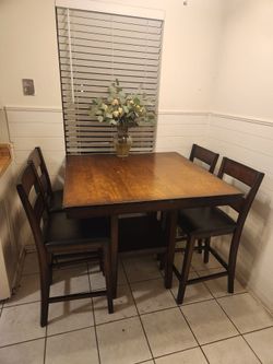 Counter Height Dining Table Set with 4 Chairs