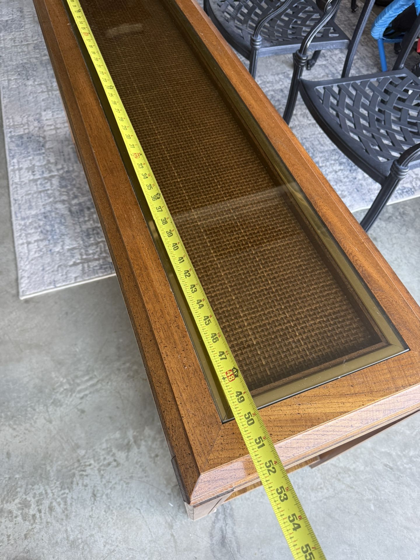 Console/couch Table Very Good Condition $40