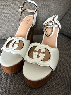 New beautiful sandals