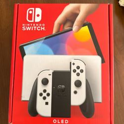 Nintendo Switch OLED

